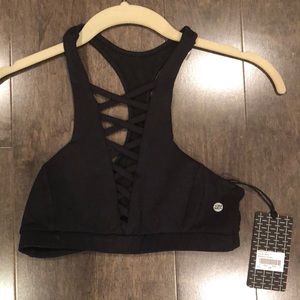 Vimmia criss cross sports bra